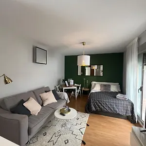 Estudio Centrico Y Moderno En Apartamento Málaga